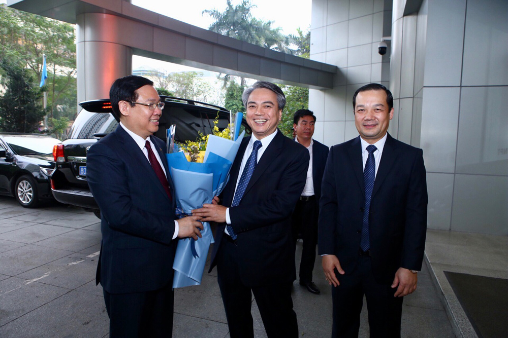 Phó thủ tướng Vương Đình Huệ ví VNPT như một “hình mẫu bùng nổ trong viễn thông”