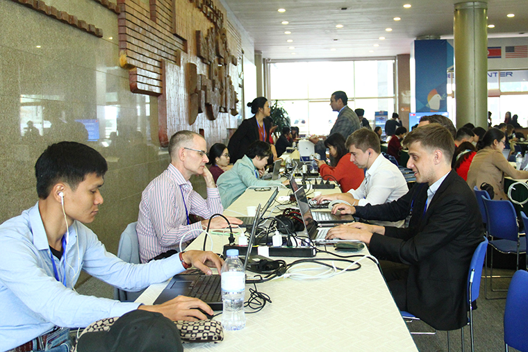 Hệ thống hạ tầng viễn thông Việt Nam nhận nhiều phản hồi tích cực từ phóng viên quốc tế