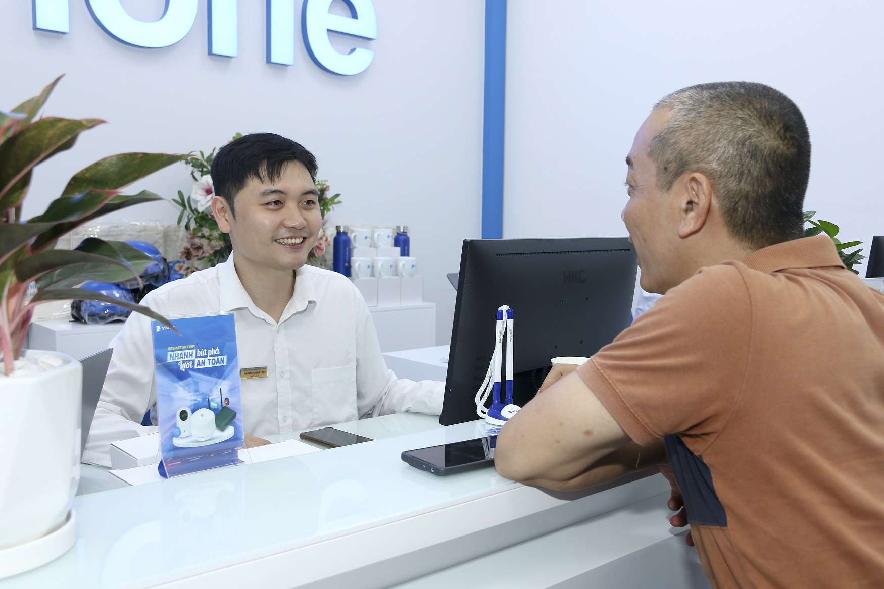 VNPT Hà Nội khai trương Cửa hàng Giao dịch A12 Đại La
